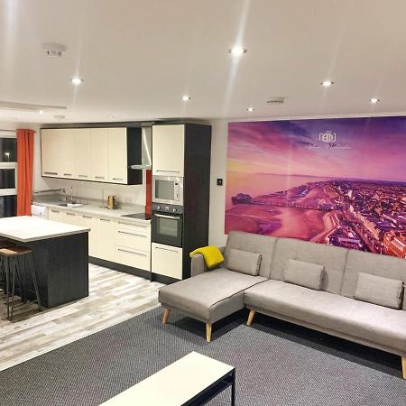Blackpool Luxury Apartments Bagian luar foto