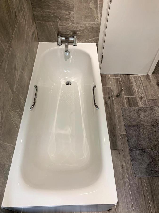 Blackpool Luxury Apartments Bagian luar foto