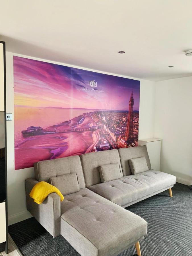 Blackpool Luxury Apartments Bagian luar foto
