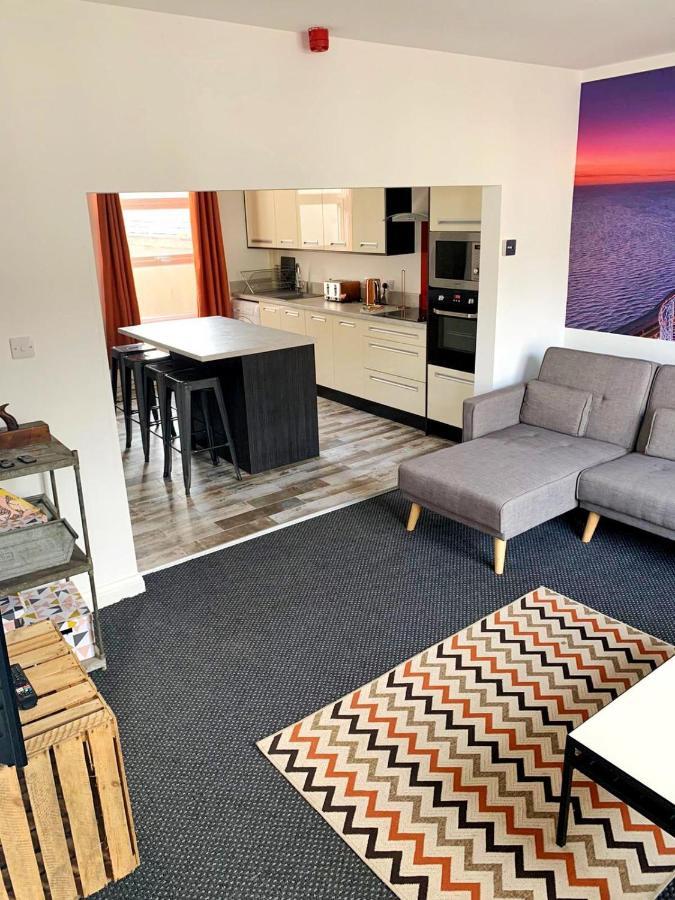 Blackpool Luxury Apartments Bagian luar foto